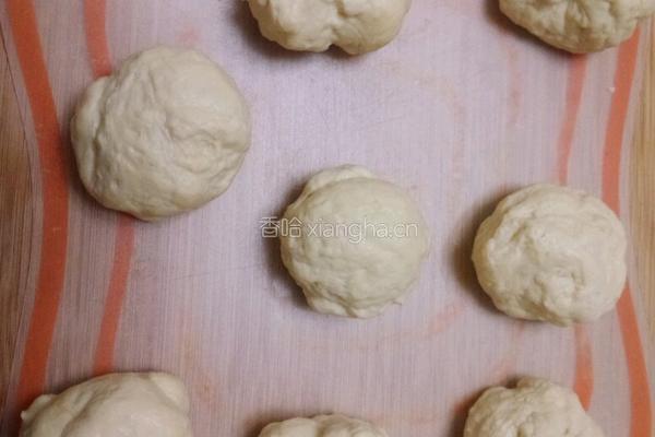 豆沙面包圈的做法图解5