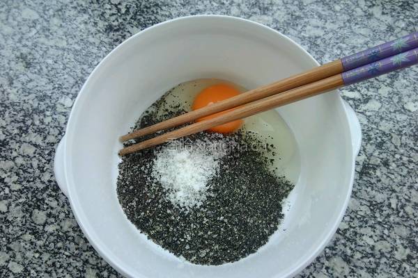芝麻饼干的做法图解1