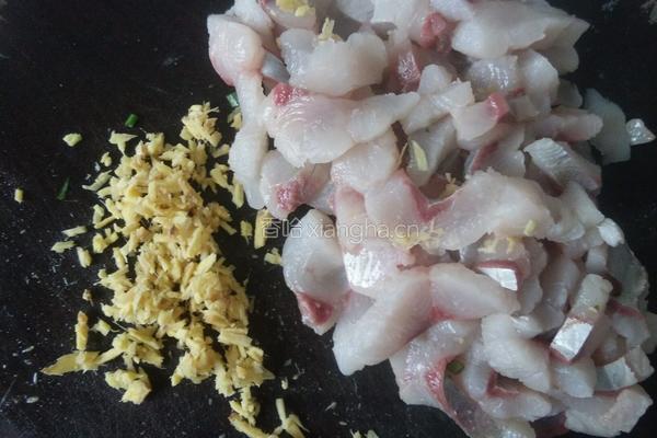 鱼肉饺子的做法图解4