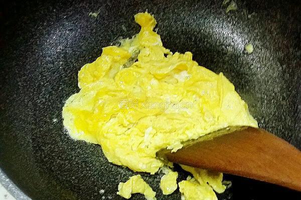 生菜炒二米饭的做法图解3