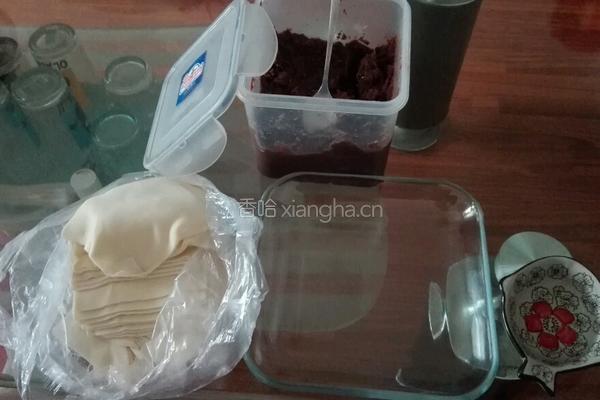 馄饨皮红豆沙春卷（年味）的做法图解2