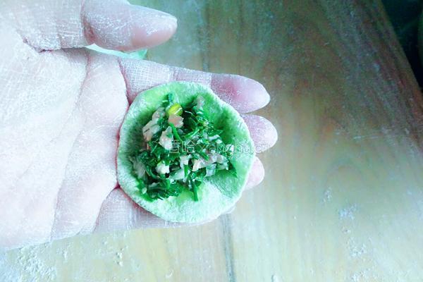 百财荠菜饺子的做法图解9