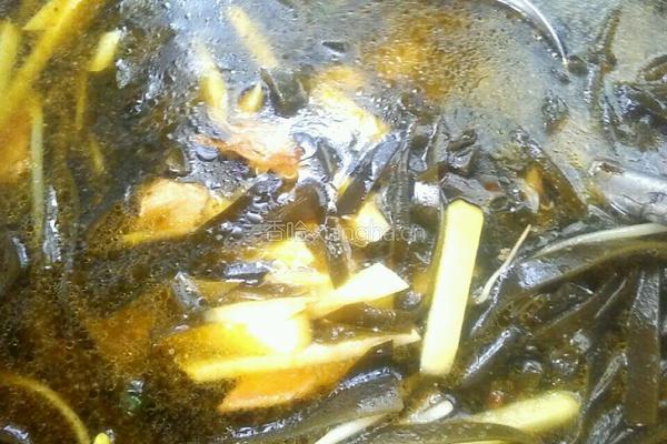 土豆条炖海带的做法图解4