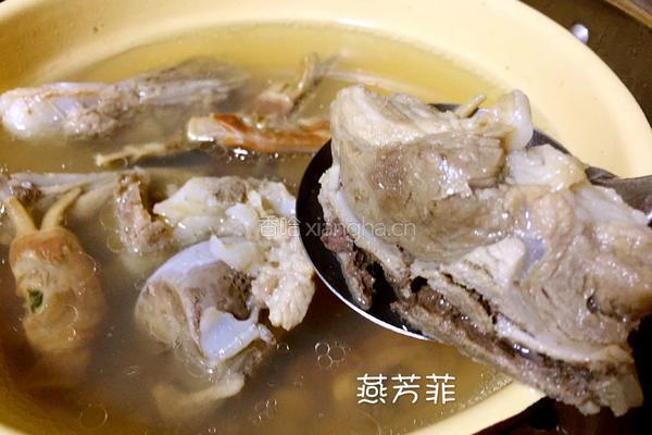 蛏子干棒骨汤的做法图解6