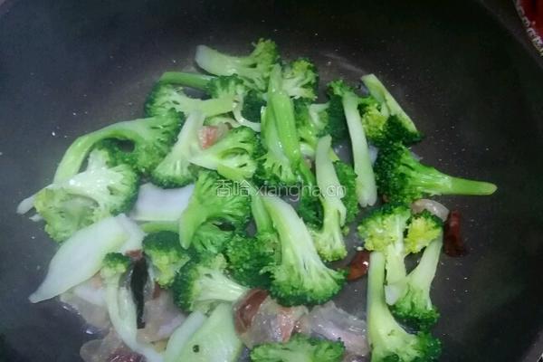 青花炒腊肉的做法图解11