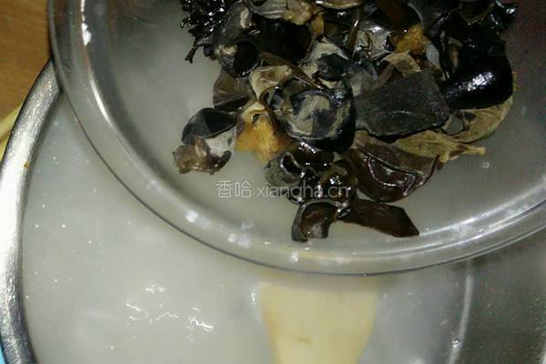 鸡肉木耳粥的做法图解6