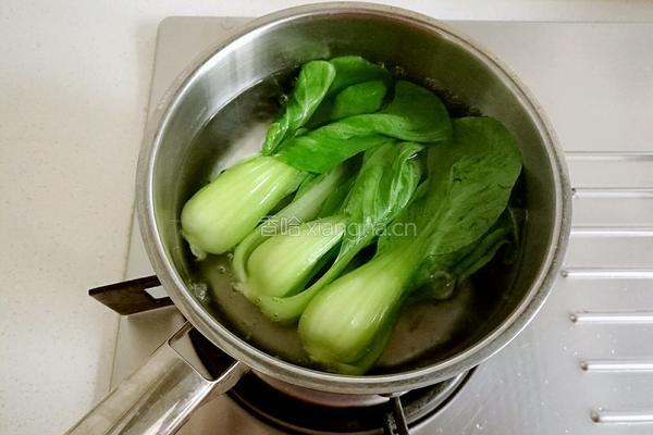 腊肠煲仔饭的做法图解3