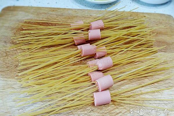 穿肠意面的做法图解3