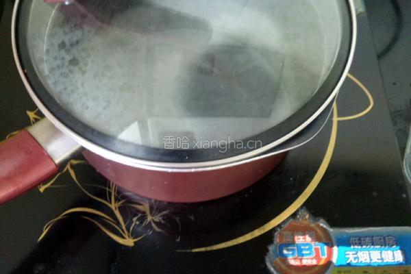 宝宝辅食三文鱼粥的做法图解3