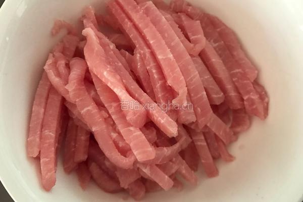 蒜黄炒肉丝的做法图解3