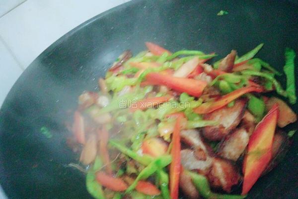 腊肉炒青菜杆的做法图解9
