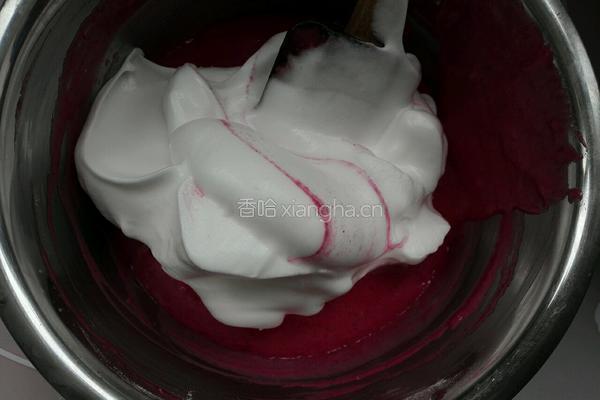火龙果奶油蛋糕卷的做法图解9
