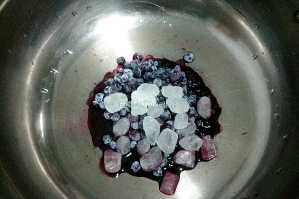 自制蓝莓汁的做法图解4
