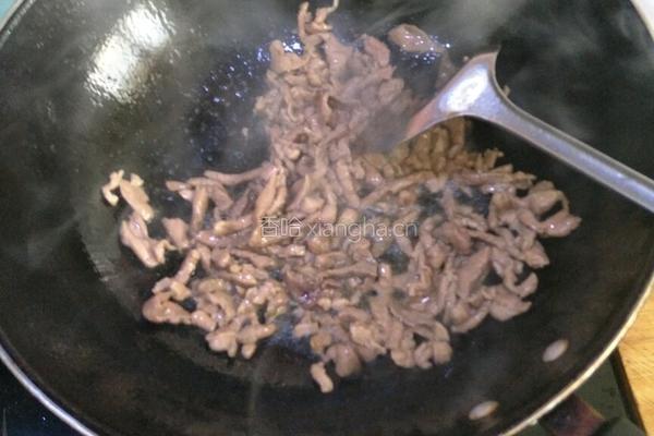 青豆木耳炒肉丝的做法图解3
