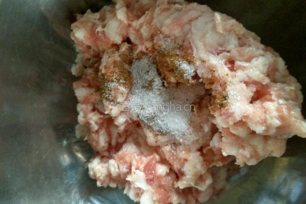 平菇猪肉馄饨的做法图解4