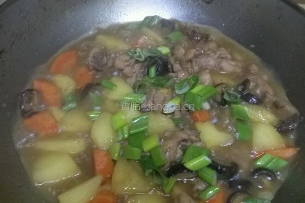 土豆炖鸡腿的做法图解7