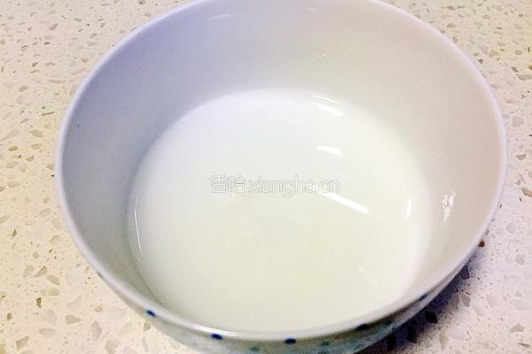醪糟鸡蛋汤的做法图解2