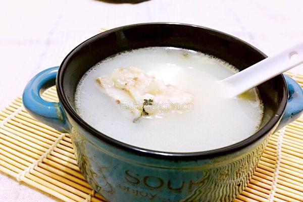 筒骨鲫鱼豆腐汤的做法图解9