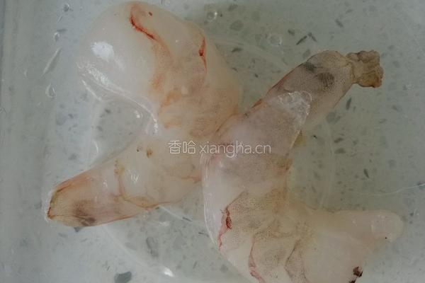 扁豆虾仁炒面的做法图解2