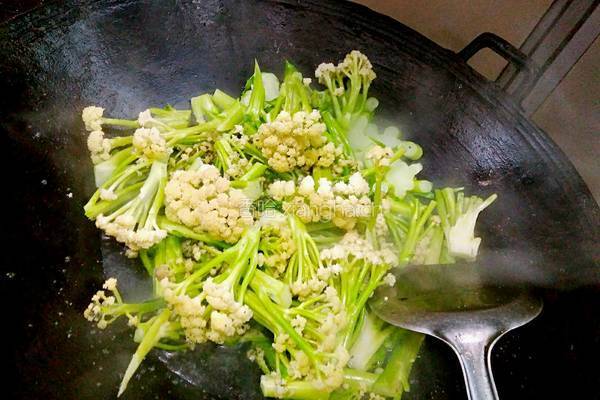 干锅花菜的做法图解3