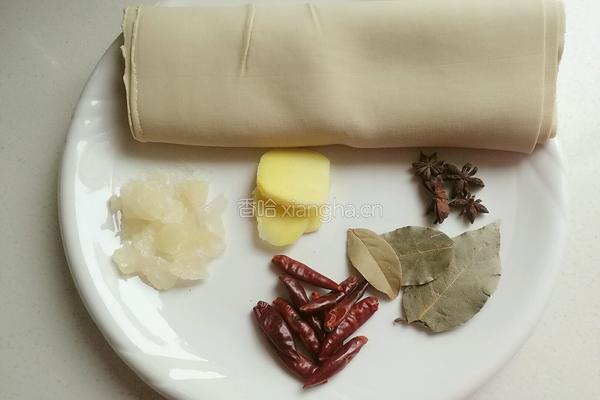 香辣豆皮卷的做法图解1