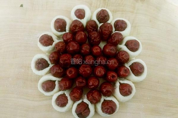 花样枣馒头的做法图解6
