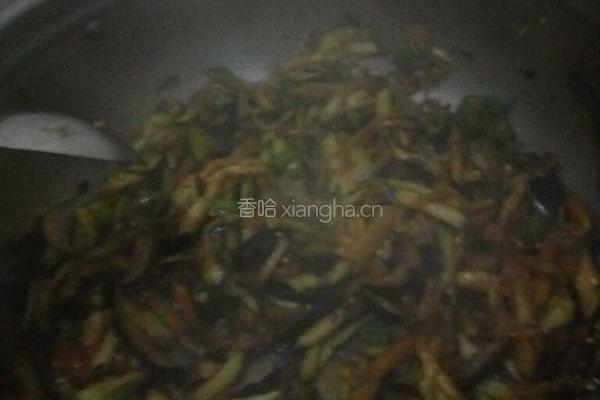 尖椒炒茄丝的做法图解4