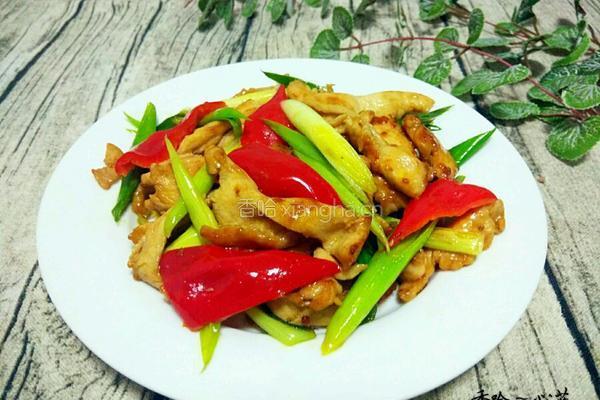 蒜苗炒鸡肉的做法图解10