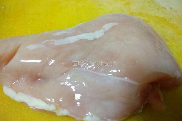 蒜苗炒鸡肉的做法图解2