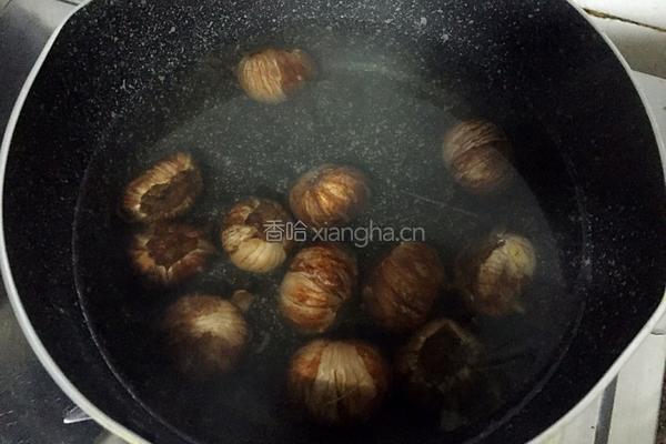 板栗红烧肉的做法图解4