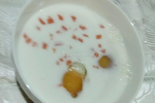 宝宝鸡蛋奶羹的做法图解3