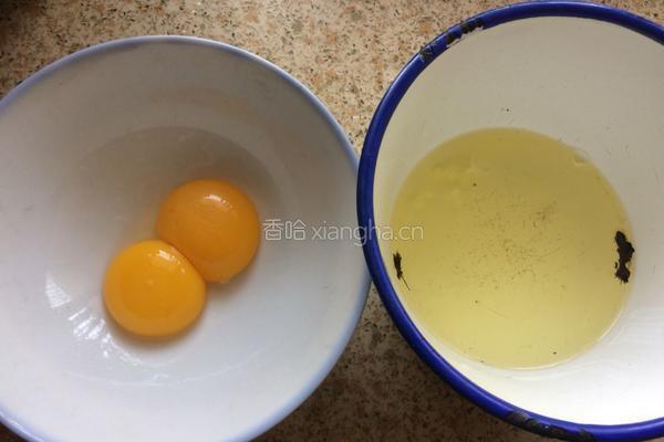 双色蒸蛋糕的做法图解1