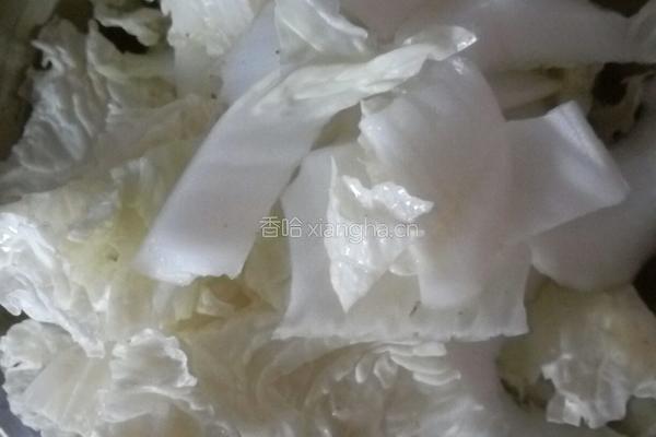 土豆炖白菜的做法图解2