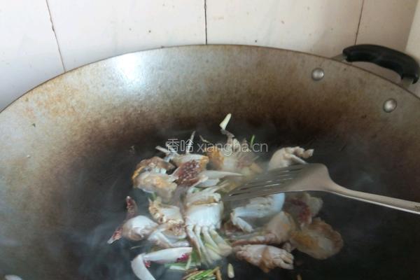 螃蟹炒蛋的做法图解3