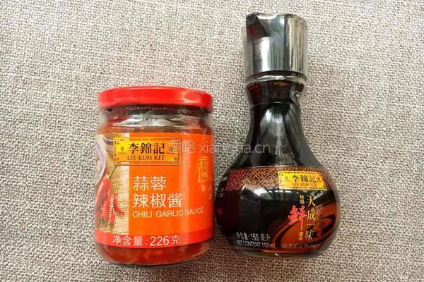 凉拌藕片的做法图解1