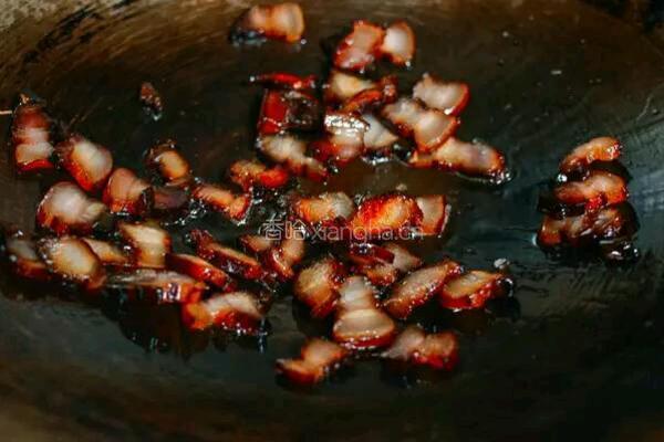 家常炒腊肉的做法图解2