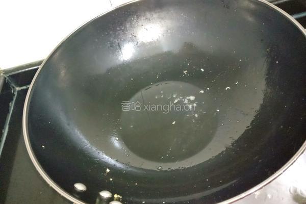鸡蛋炒海鲜菇的做法图解4