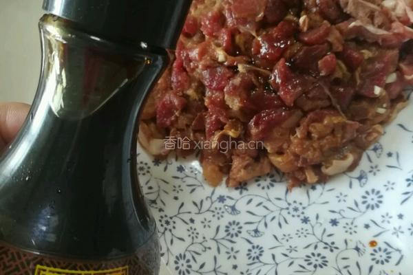 牛肉香菇辣酱的做法图解5