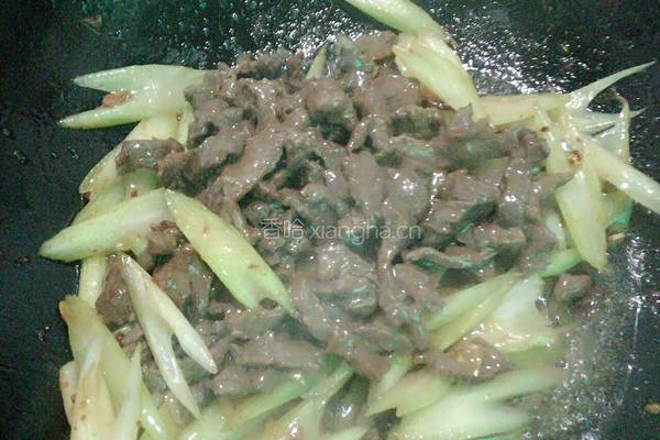 西芹炒牛肉的做法图解8