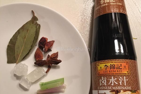 家常卤鸡爪的做法图解1