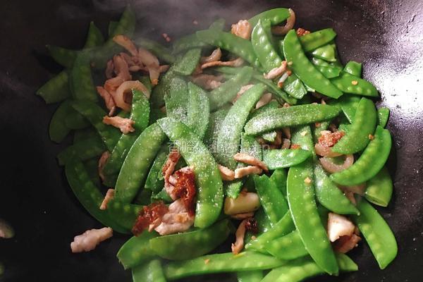 蚝油荷兰豆炒肉的做法图解9