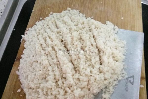 猪肉莲藕饺子的做法图解2