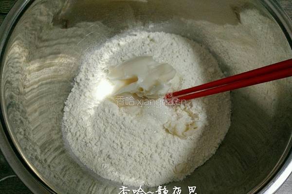 蛋黄酥的做法图解2