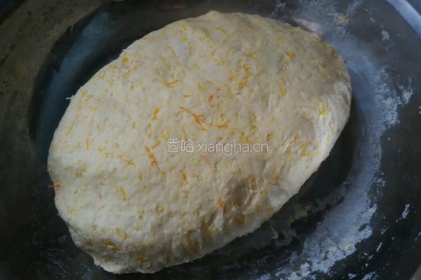南瓜双色花卷的做法图解3