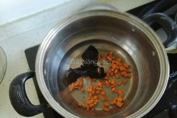 七彩虾仁什锦炒饭的做法图解5