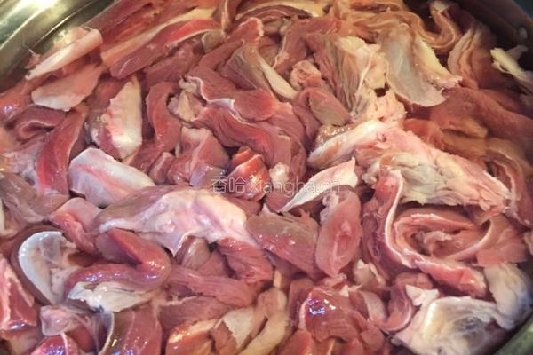 香辣牛肉面干的做法图解3