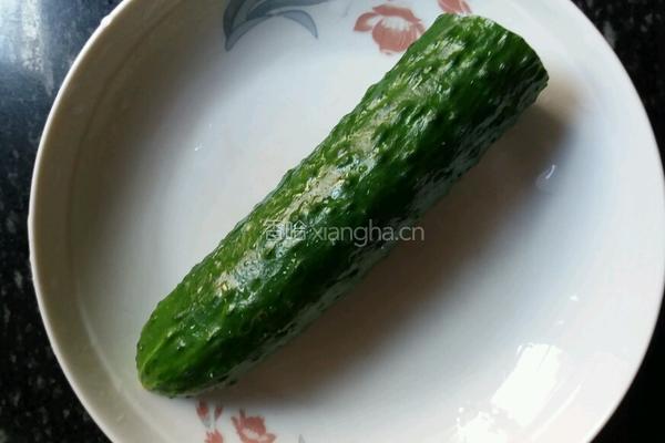 金枪鱼寿司的做法图解1