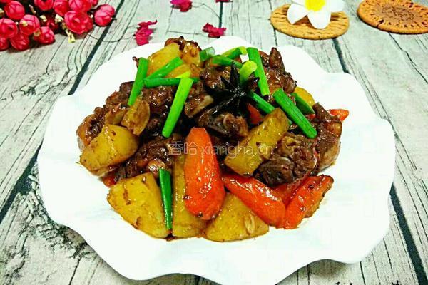 胡萝卜香菇焖鸡腿的做法图解10