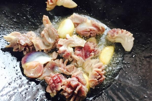 鲜味杂炒荷兰豆的做法图解3