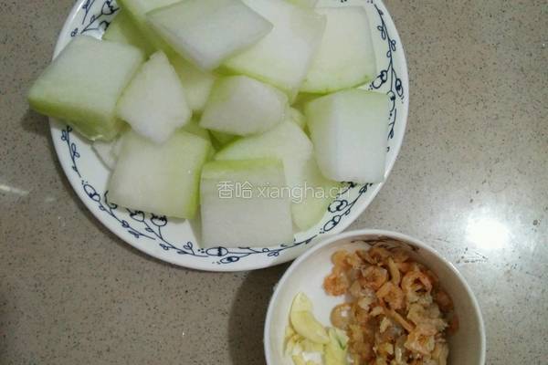 冬瓜海米汤的做法图解1